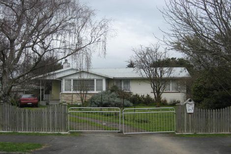 Photo of property in 1 Frederick Street, Carterton, 5713