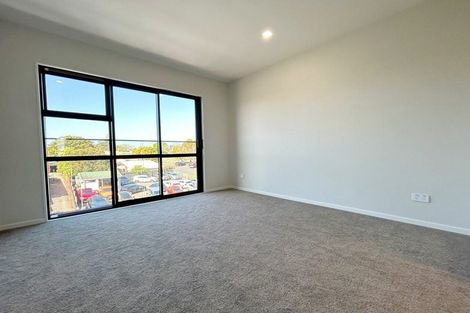 Photo of property in 2/1 Egremont Street, Belmont, Auckland, 0622