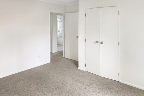 Photo of property in 2/14 Coronet Place, Avondale, Auckland, 1026