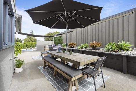 Photo of property in 6 Sample Road, Albany, Auckland, 0632