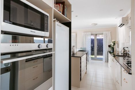 Photo of property in 84 Esmeralda Street, Welcome Bay, Tauranga, 3112