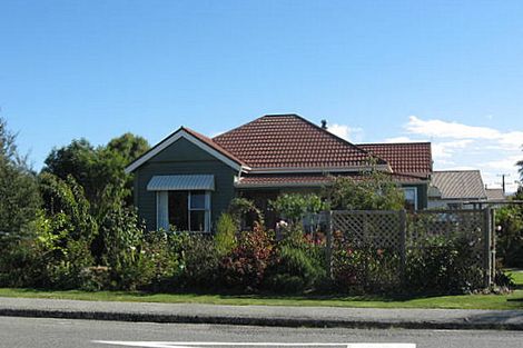 Photo of property in 66 Rhodes Street, Waimate, 7924