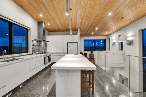 Photo of property in 16a Links Drive, Waiwhakaiho, New Plymouth, 4312