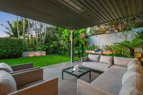 Photo of property in 7 Peel Street, Westmere, Auckland, 1022