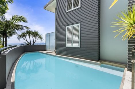Photo of property in 10a Eastcliffe Road, Castor Bay, Auckland, 0620