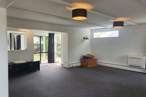 Photo of property in 87 Clyde Road, Ilam, Christchurch, 8041