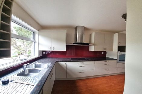 Photo of property in 11 Lawson Place, Mount Victoria, Wellington, 6011