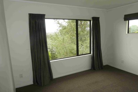 Photo of property in 20 Van Dyke Place, West Harbour, Auckland, 0618