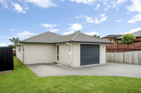 Photo of property in 87 Falcon Drive, Welcome Bay, Tauranga, 3112