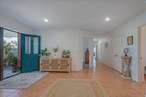 Photo of property in 51 Cholmondeley Crescent, Whitianga, 3510
