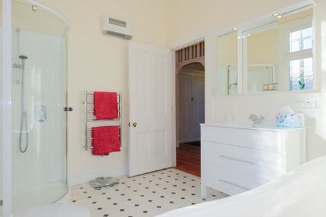 Photo of property in 2 Sim Street, Maori Hill, Dunedin, 9010