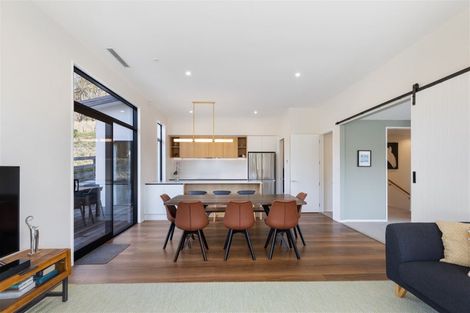 Photo of property in 11 Round Hill Rise, Cracroft, Christchurch, 8022