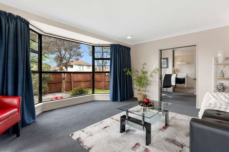 Photo of property in 1/37 Karnak Crescent, Russley, Christchurch, 8042