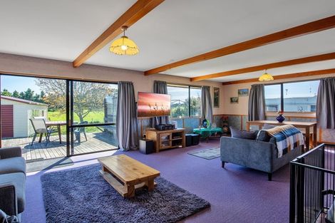 Photo of property in 10 White Street, Glenavy, Waimate, 7980