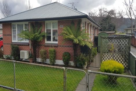 Photo of property in 1/1133 Fergusson Drive, Clouston Park, Upper Hutt, 5018