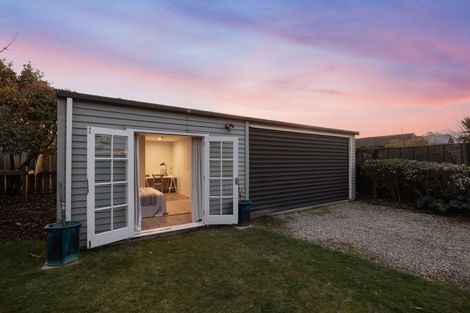 Photo of property in 33 Mersey Street, St Albans, Christchurch, 8014