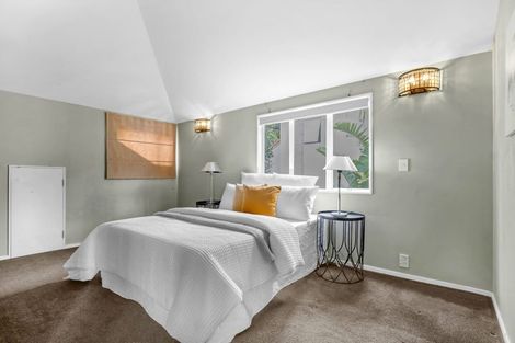 Photo of property in 2/19 Rodney Road, Northcote Point, Auckland, 0627