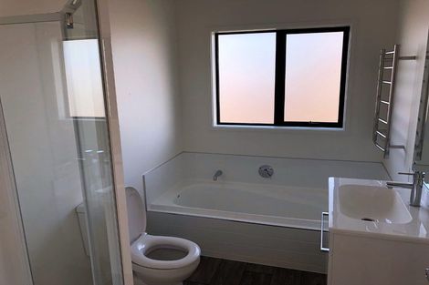 Photo of property in 1 Robalan Close, Halswell, Christchurch, 8025