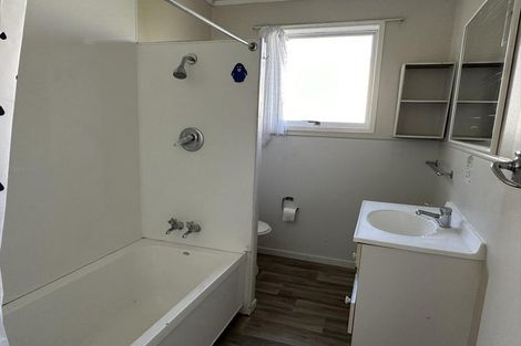 Photo of property in 2/80 Hinekura Avenue, Taupo, 3330