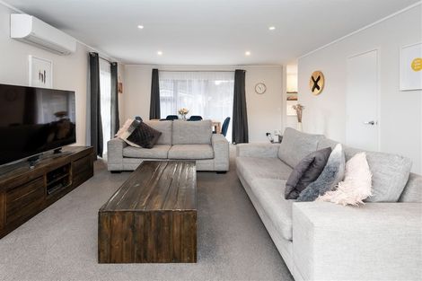 Photo of property in 2/230 Bucklands Beach Road, Bucklands Beach, Auckland, 2012