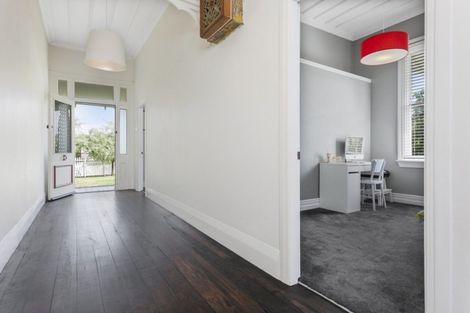 Photo of property in 9 Bowen Street, Cambridge, 3434