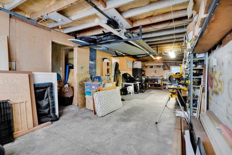 Photo of property in 17d Manu Crescent, Upper Vogeltown, New Plymouth, 4310