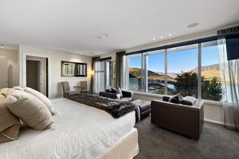 Photo of property in 6 Lordens Place, Fernhill, Queenstown, 9300