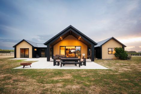 Photo of property in 15 Harvest Lane, Newbury, Feilding, 4775