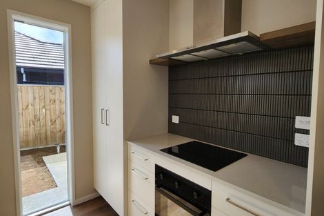 Photo of property in 3 Pahiki Crescent, Levin, 5510