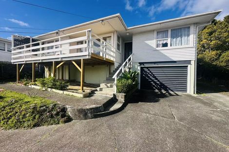 Photo of property in 32 Bond Crescent, Forrest Hill, Auckland, 0620