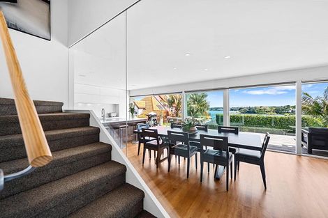 Photo of property in 306 Hurstmere Road, Takapuna, Auckland, 0622