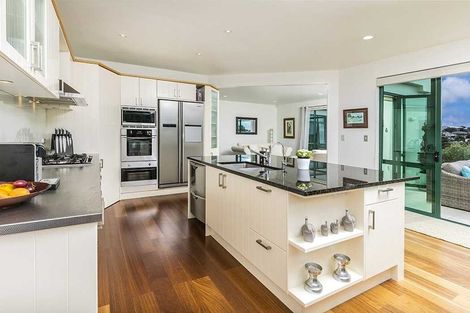 Photo of property in 33a Galaxy Drive, Mairangi Bay, Auckland, 0630