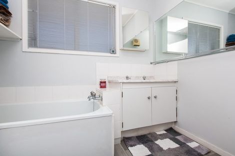 Photo of property in 1/15a Oates Road, Glen Eden, Auckland, 0602