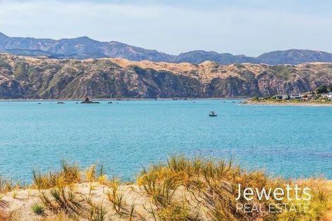 Photo of property in 191 Marine Parade, Seatoun, Wellington, 6022