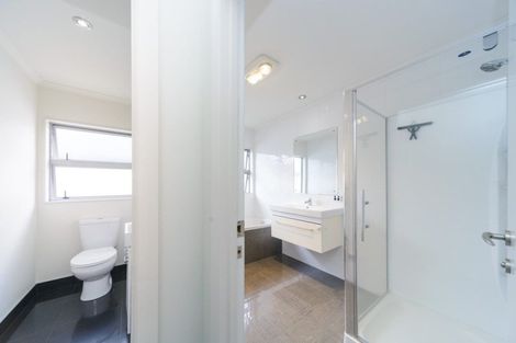 Photo of property in 20 Rosalie Terrace, Kelvin Grove, Palmerston North, 4414