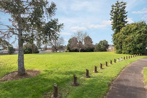 Photo of property in 18 Blanche Way, Half Moon Bay, Auckland, 2012