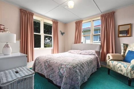 Photo of property in 18 Waiuta Street, Titahi Bay, Porirua, 5022
