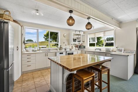 Photo of property in 1083 Tarata Road, Kaimata, Inglewood, 4387