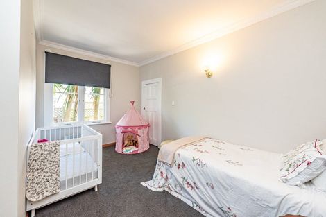 Photo of property in 8 Saint Leonard Street, Saint Johns Hill, Whanganui, 4501
