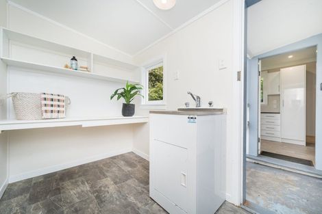 Photo of property in 9 Weston Avenue, Roslyn, Palmerston North, 4414