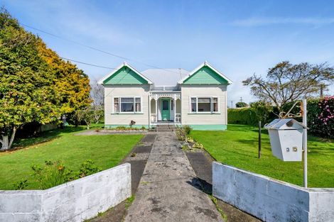 Photo of property in 35 Cracroft Street, Waitara, 4320