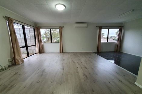 Photo of property in 41 Caribbean Drive, Unsworth Heights, Auckland, 0632