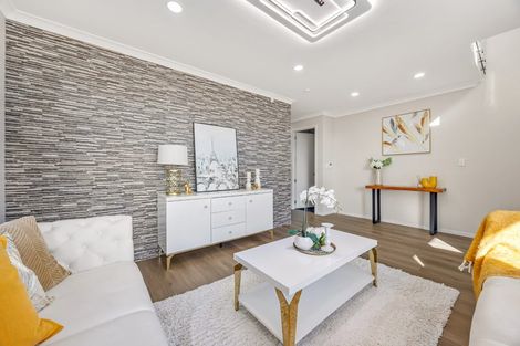 Photo of property in 6 Mill Hill Close, Flat Bush, 2019