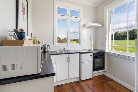 Photo of property in 111 Wharf Road, Clarks Beach, Pukekohe, 2679