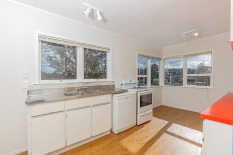 Photo of property in 55 Ramillies Place, Glenfield, Auckland, 0629