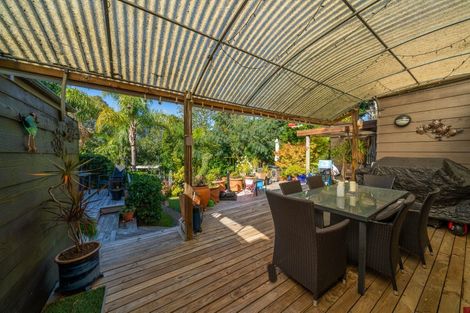 Photo of property in 36 Curacao Place, Half Moon Bay, Auckland, 2012