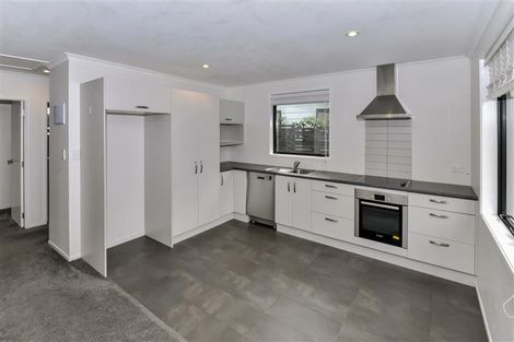 Photo of property in 4 Kopara Place, Clendon Park, Auckland, 2103