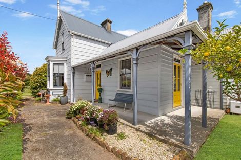 Photo of property in 15 Daniell Street, Bulls, 4818