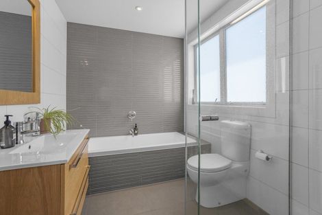 Photo of property in 12-14 Westwood Avenue, Greytown, 5712