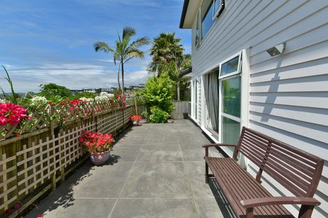 Photo of property in 33 Savoy Road, Orewa, 0931